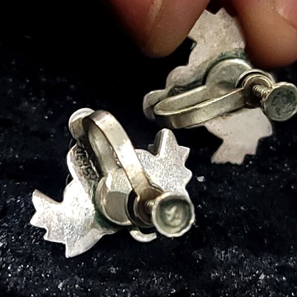 Sterling Silver Grape Cluster Screw Back Earrings 4.9g - Picture 10 of 11